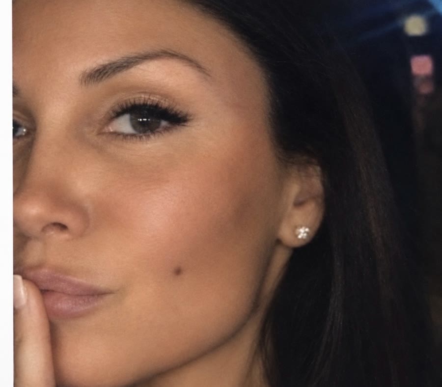 Close-up of Amanda Porta