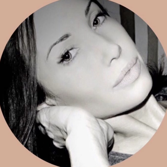 Black and white portrait of Amanda Porta